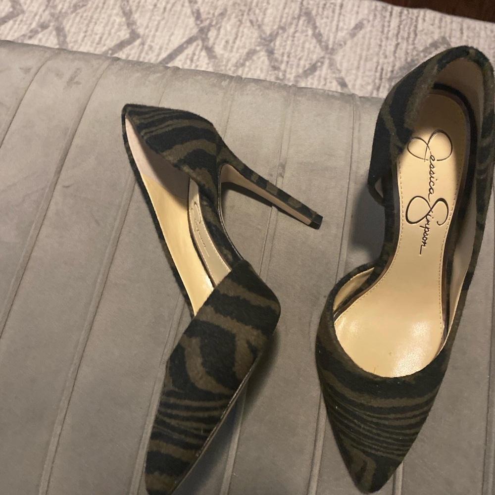 Jessica Simpson heels